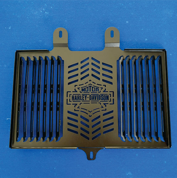 HD Panamerica 1250 – protetor de radiador aletado em aço preto